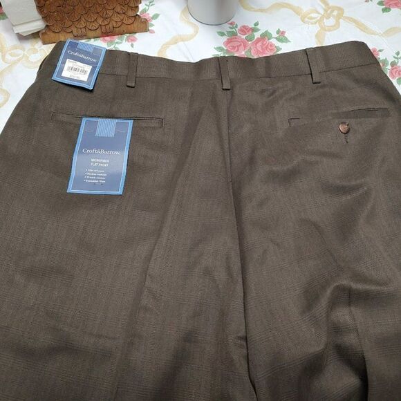 New Croft & Barrow Dark Walnut Wrinkle Resistant Pants Size Men's 36/32 - Picture 3 of 3